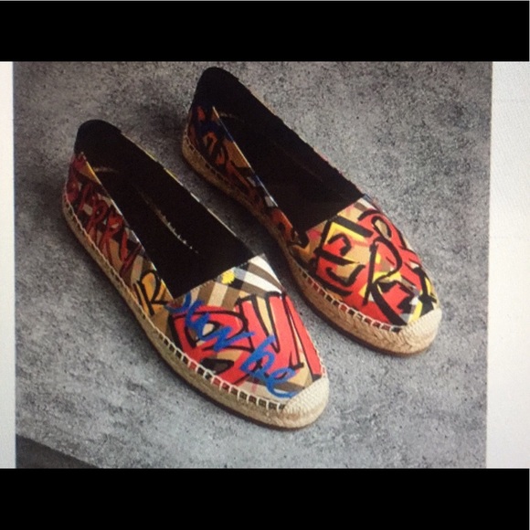 burberry graffiti loafers